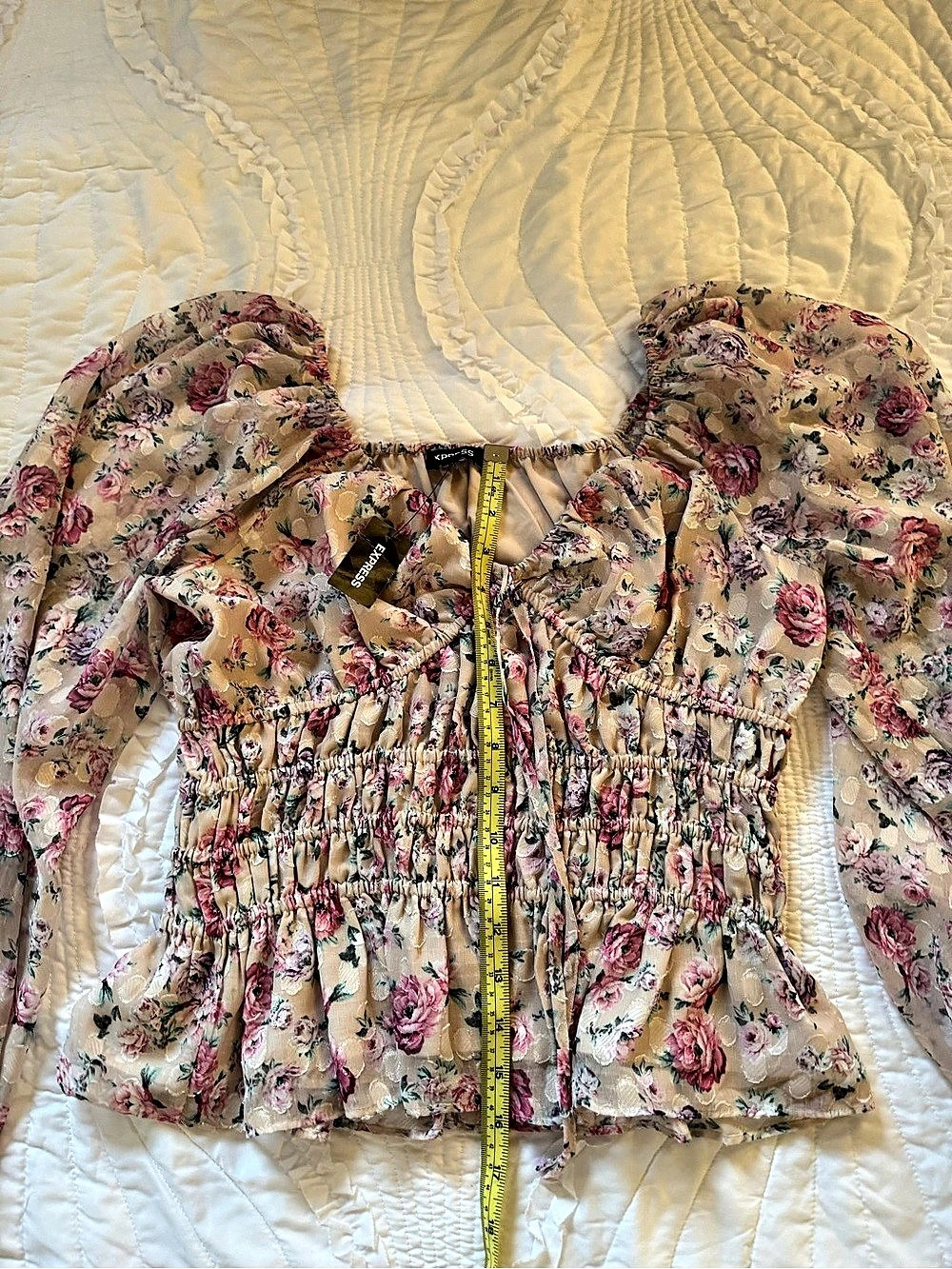 Express Floral Smocked Blouse in Pink & Cream Size Small NWT
